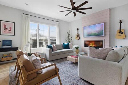 The Jolene - 10 Beds And Cozy Rooftop W Fire Pit Nashville Exterior foto